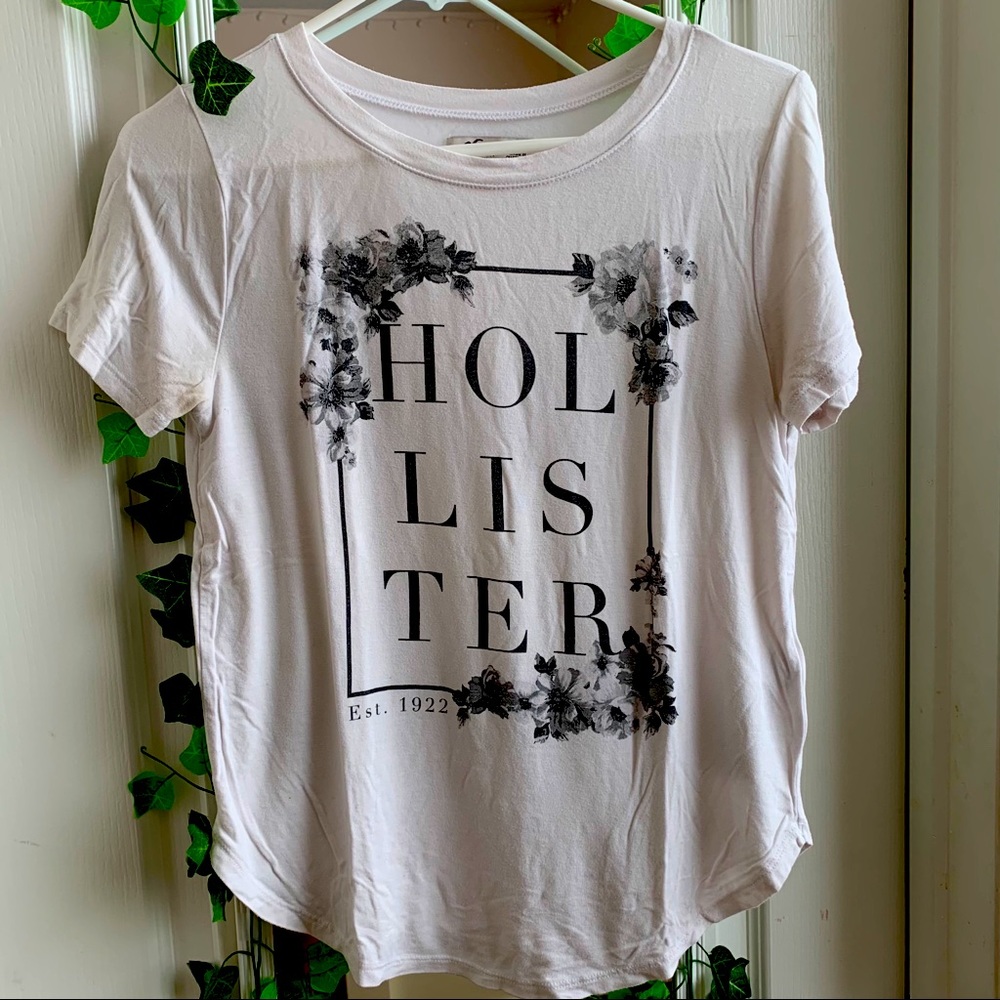 Hollister Tee